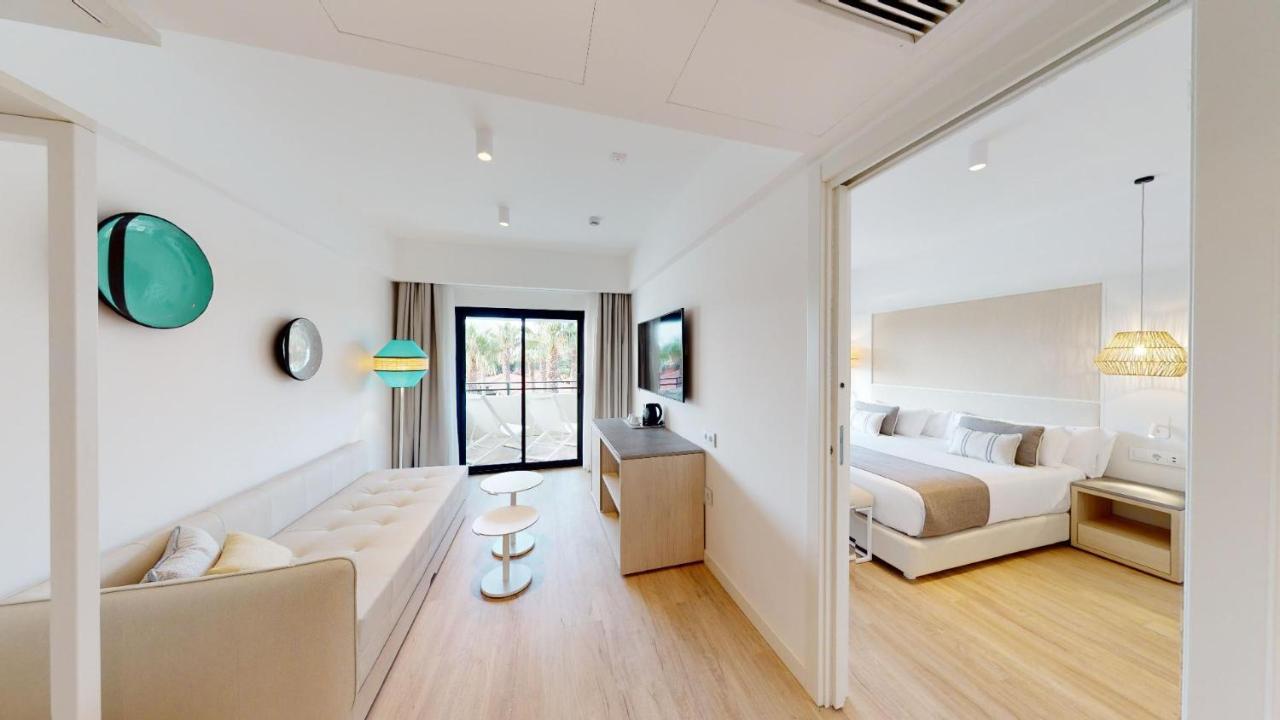 The Signature Level At Grand Palladium Sicilia Resort & Spa Campofelice Di Roccella Extérieur photo